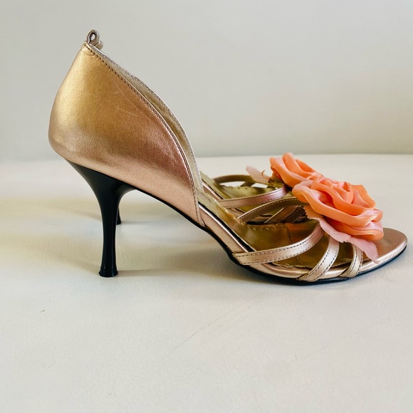 Sim Gold Orange Flower Heels SZ 4.5/5 - Picture 3 of 9